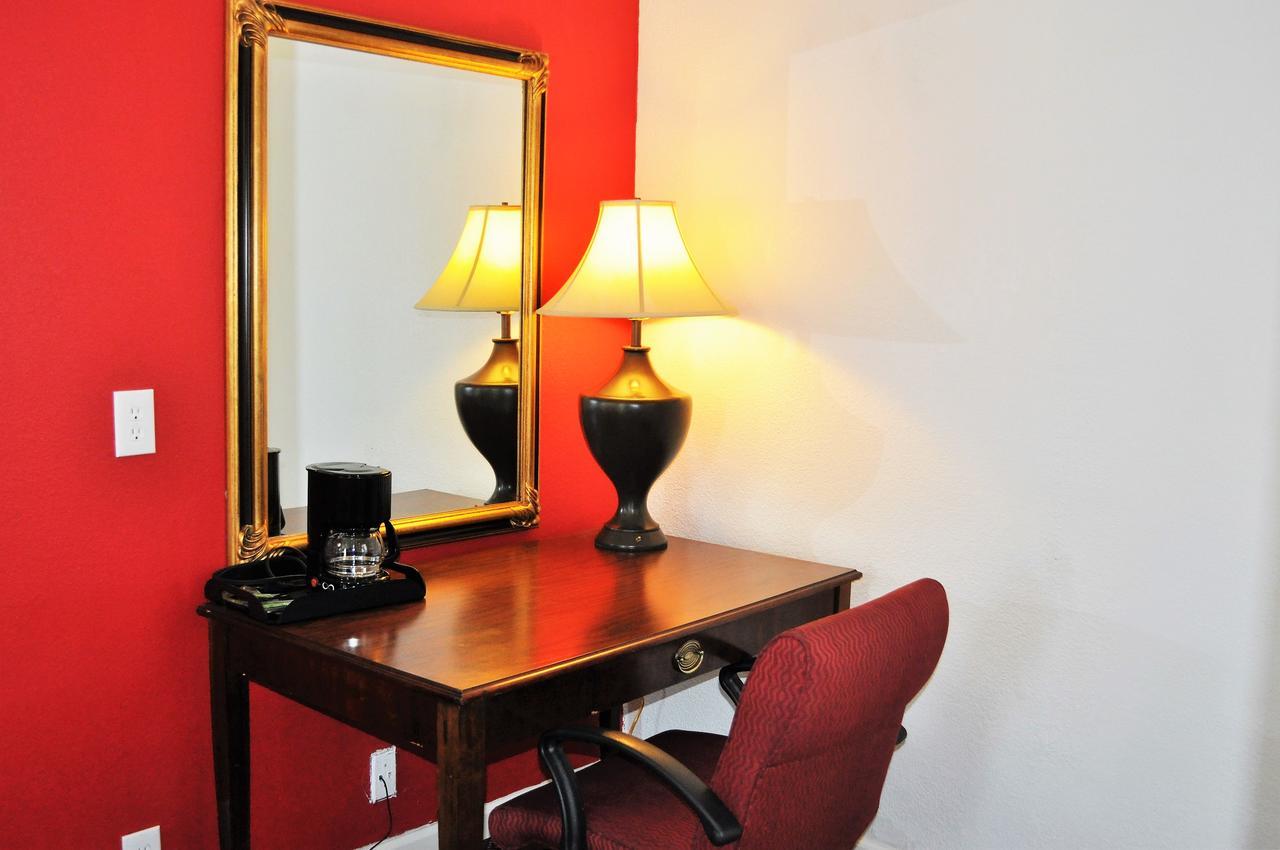A Nights Inn ريدجكريست المظهر الخارجي الصورة